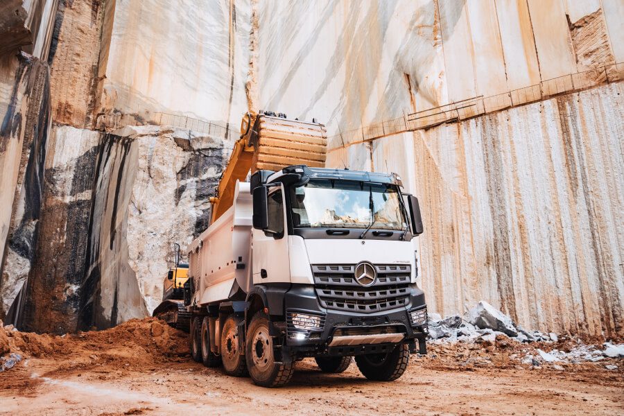 Caminhão Mercedes-Benz. Construção. Economia. PIB Foto: Mercedes-Benz