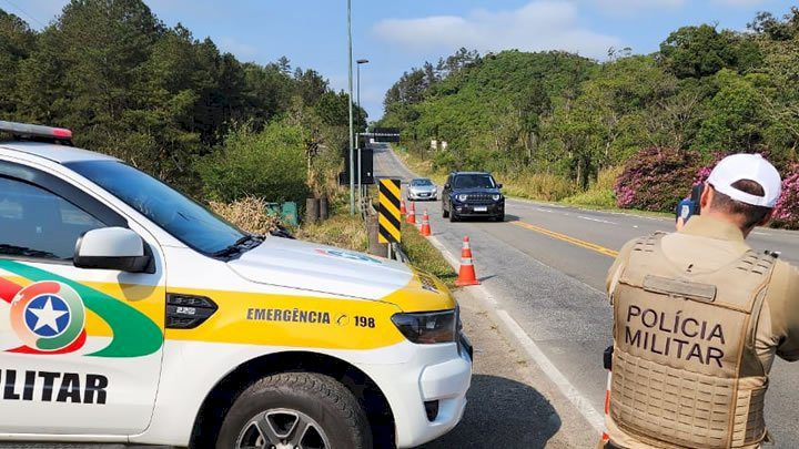 Excesso de velocidade foi a principal infração registrada nas rodovias catarinenses em 2024