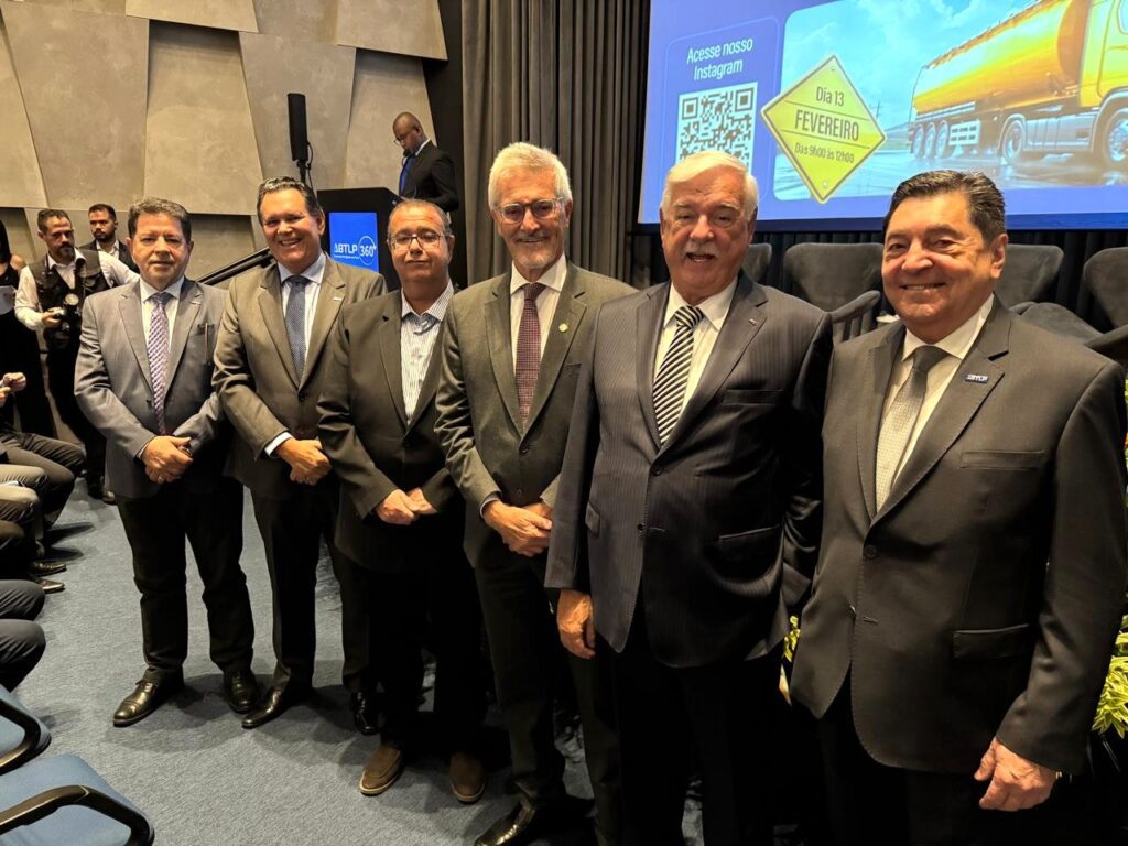 Fetrancesc participa de posse da nova diretoria da ABTLP, em São Paulo