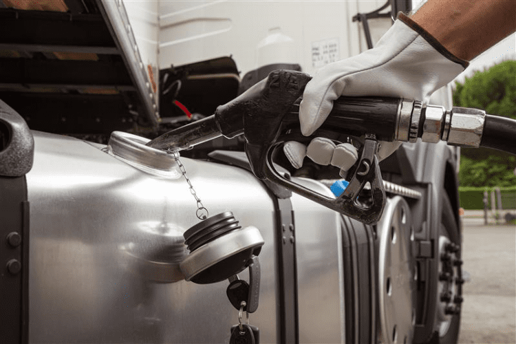 Perigos do biodiesel: CNT orienta transportadores a relatarem problemas com o uso do combustível