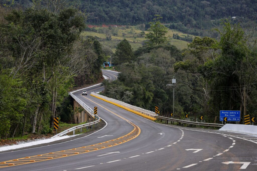 Programa Estrada Boa completa 18 meses com obras já inauguradas e outras 47 simultâneas nas regiões de SC