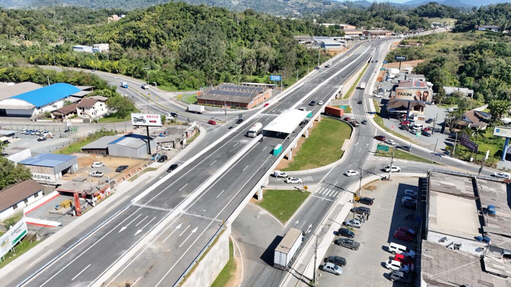 Em Blumenau, DNIT entrega Complexo Viário do Badenfurt na BR-470/SC