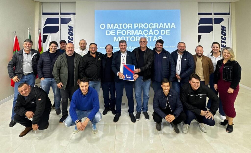 SETCOM e FABET lançam maior programa de formação de motoristas do Brasil