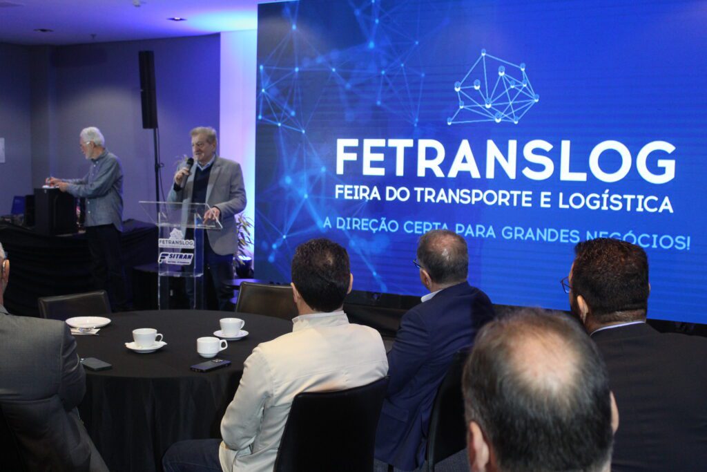 Presidente de honra da Fetrancesc, Valdir Tombini, representou a federação. Foto: Extracomunica