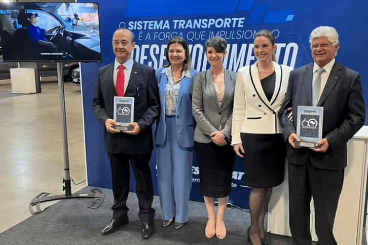 Vander Costa e Clésio Andrade são homenageados na 36ª edição dos Maiores do Transporte & Melhores do Transporte 2023