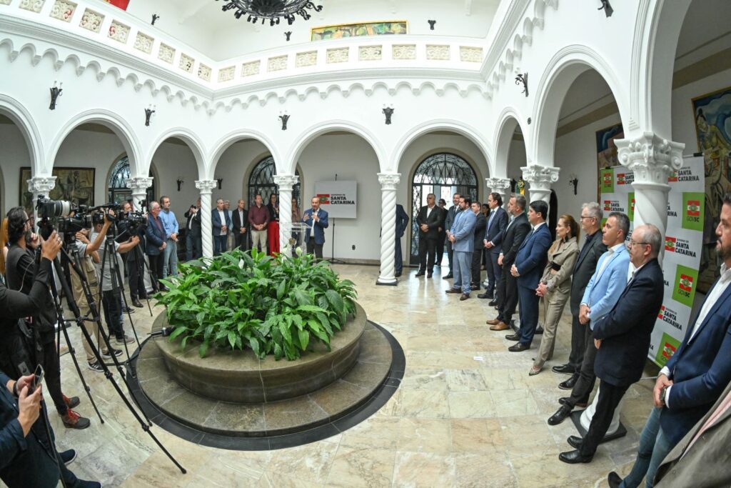 Governo de Santa Catarina dá início a estudos para projeto de construção de via paralela à BR-101 Norte. Foto: Eduardo Valente / Secom