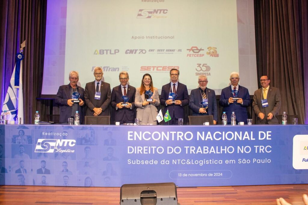 Fetrancesc acompanha Encontro Nacional de Direito do Trabalho no TRC