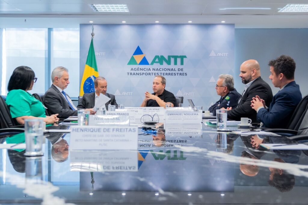 Em Brasília, governador busca soluções junto à ANTT para gargalos na BR-101