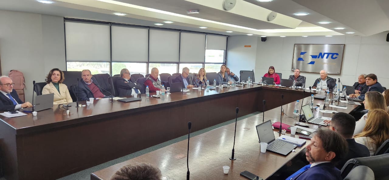 Reunião extraordinária da CATSIND reúne lideranças sindicais e jurídicas para debater propostas legislativas e negociações coletivas do TRC São Paulo, 30/05/2025 Foto: NTC
