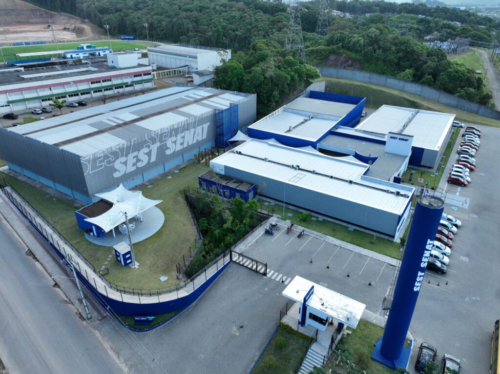 SEST SENAT de Itajaí inaugura oficina de logística e lança projeto de inclusão