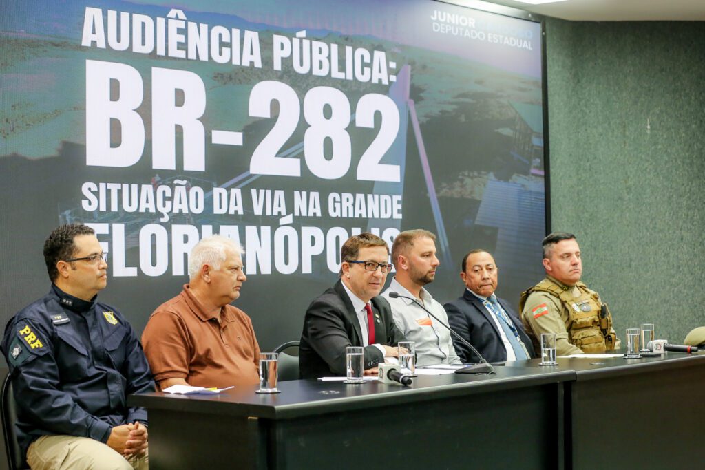 Em audiência pública, DNIT adianta intenção de implantar novas lombadas na BR-282. audiência pública na ALESC no dia 18/08/2025 FOTO: Jeferson Baldo/Agência AL