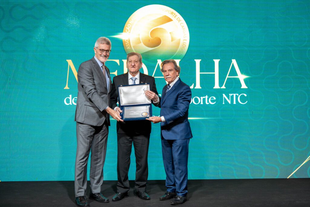NTC&Logística celebra, em noite memorável, a entrega da 37ª Medalha de Mérito do Transporte Foto: NTC