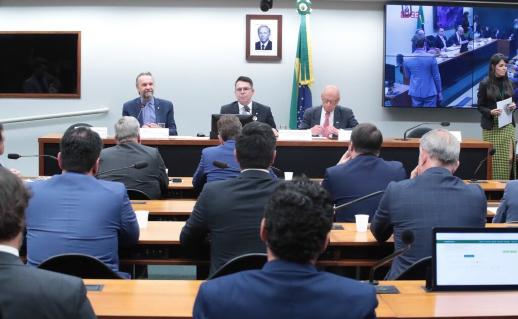 Audiência pública sobre o Morro dos Cavalos aponta avanços e expectativa de decisão para 2026. Foto: Bruno Spada / Câmara dos Deputados