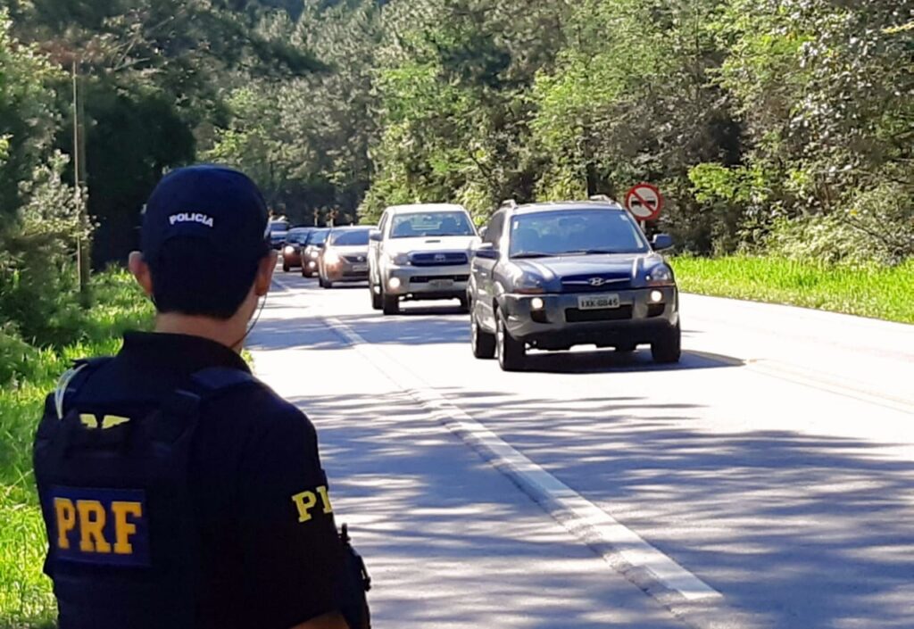 Balanço da Operação Ano Novo da PRF registra aumento de acidentes, mas redução no número de óbitos em SC